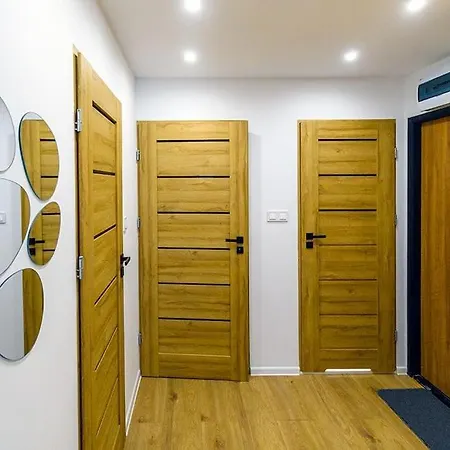 Apartment Slaski 46m, Ksiaz Kuchnia Klimatyzacja Wifi Parking *