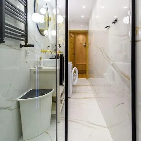 Apartment Slaski 46m, Ksiaz Kuchnia Klimatyzacja Wifi Parking *