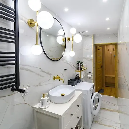 Apartment Slaski 46m, Ksiaz Kuchnia Klimatyzacja Wifi Parking *