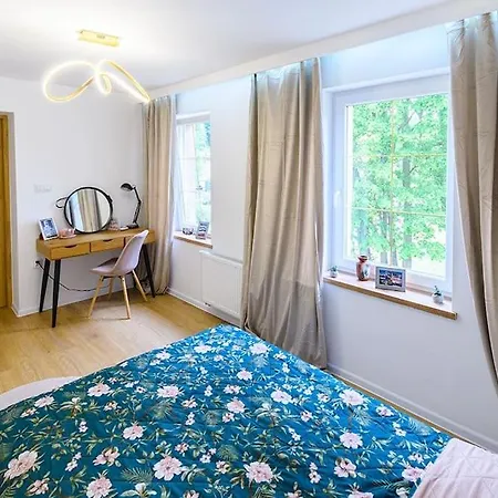 Slaski 46m, Ksiaz Kuchnia Klimatyzacja Wifi Parking Apartment *