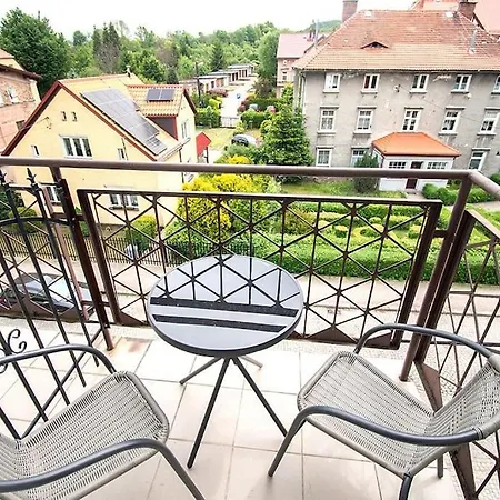 Apartment Slaski 46m, Ksiaz Kuchnia Klimatyzacja Wifi Parking Bad Salzbrunn
