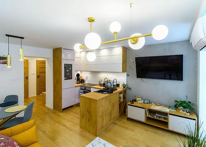 Apartment Slaski 46m, Ksiaz Kuchnia Klimatyzacja Wifi Parking