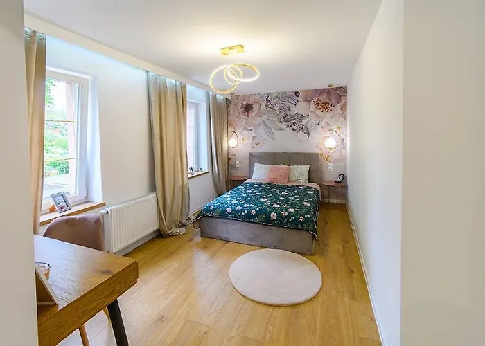 Slaski 46m, Ksiaz Kuchnia Klimatyzacja Wifi Parking Щавно-Здруй