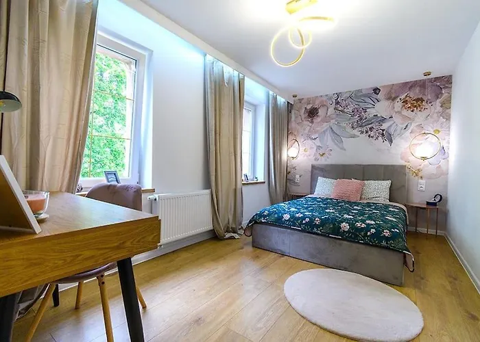 Апартаменты Slaski 46m, Ksiaz Kuchnia Klimatyzacja Wifi Parking