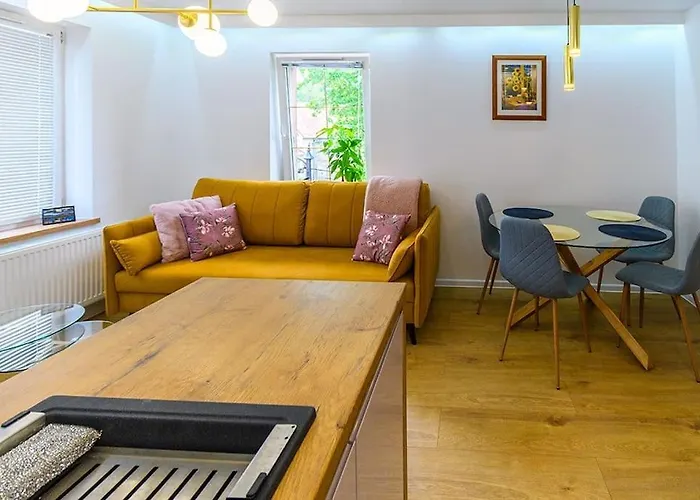 Slaski 46m, Ksiaz Kuchnia Klimatyzacja Wifi Parking Apartment *