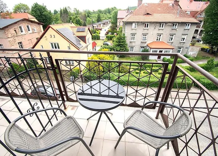 Apartment Slaski 46m, Ksiaz Kuchnia Klimatyzacja Wifi Parking Bad Salzbrunn
