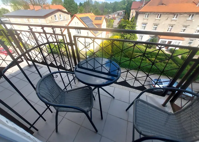 Slaski 46m, Ksiaz Kuchnia Klimatyzacja Wifi Parking Apartment *